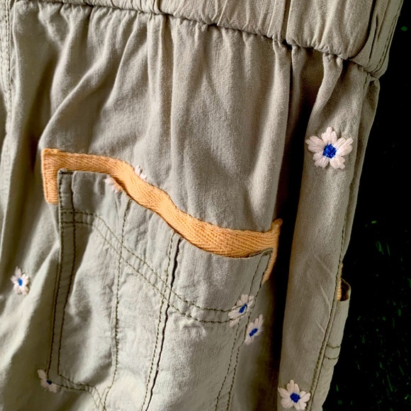 Anthropologie Pilcro Floral Embroidered Overall Shorts - Picture 7 of 12